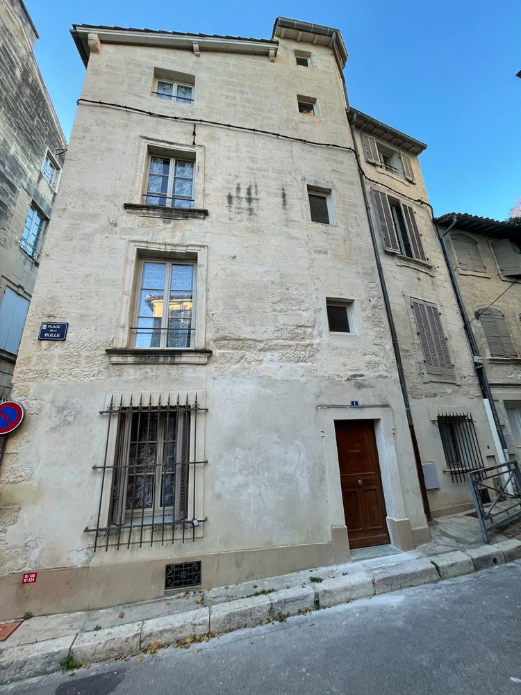 T2 meublé proche palais pape a coté de la Faculté
