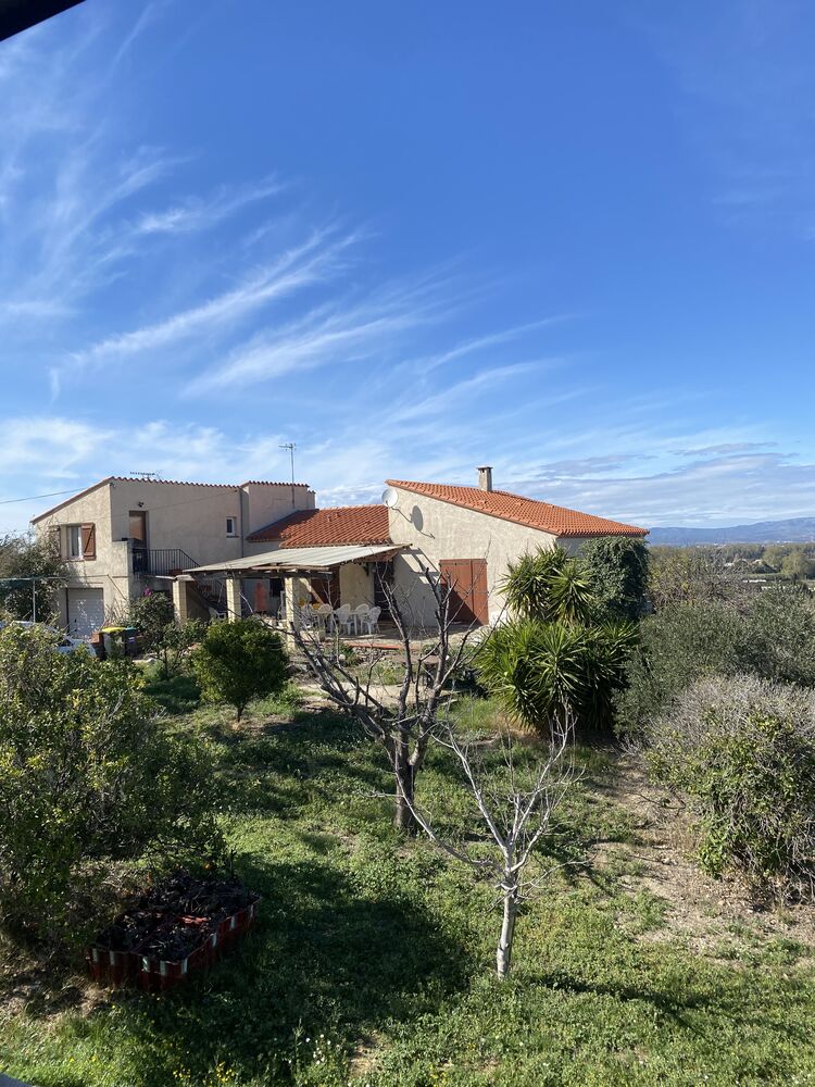 Perpignan villa sur 1700 M2 Divisible.