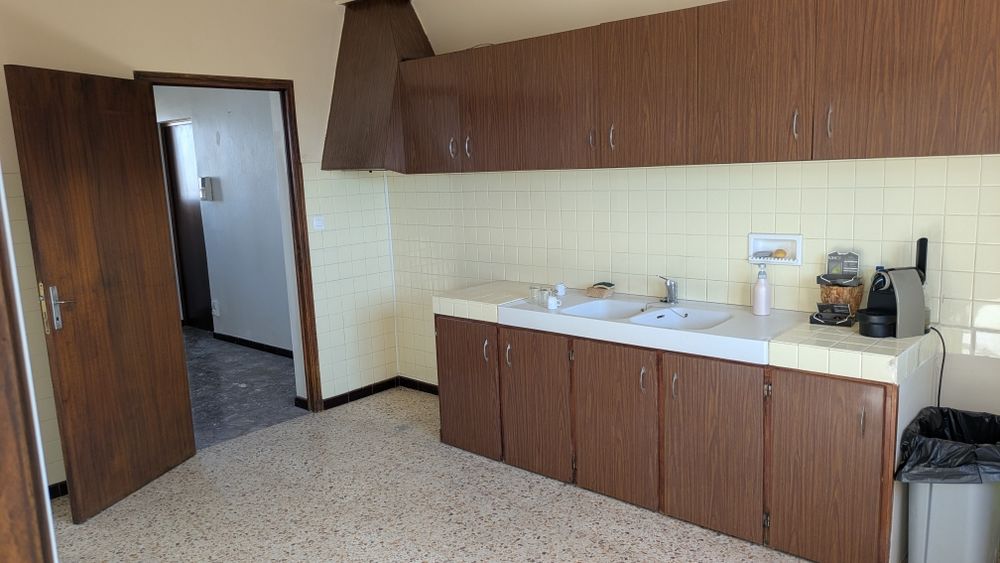 Villa 2 niveaux avec possibilité RDC en local professionnel