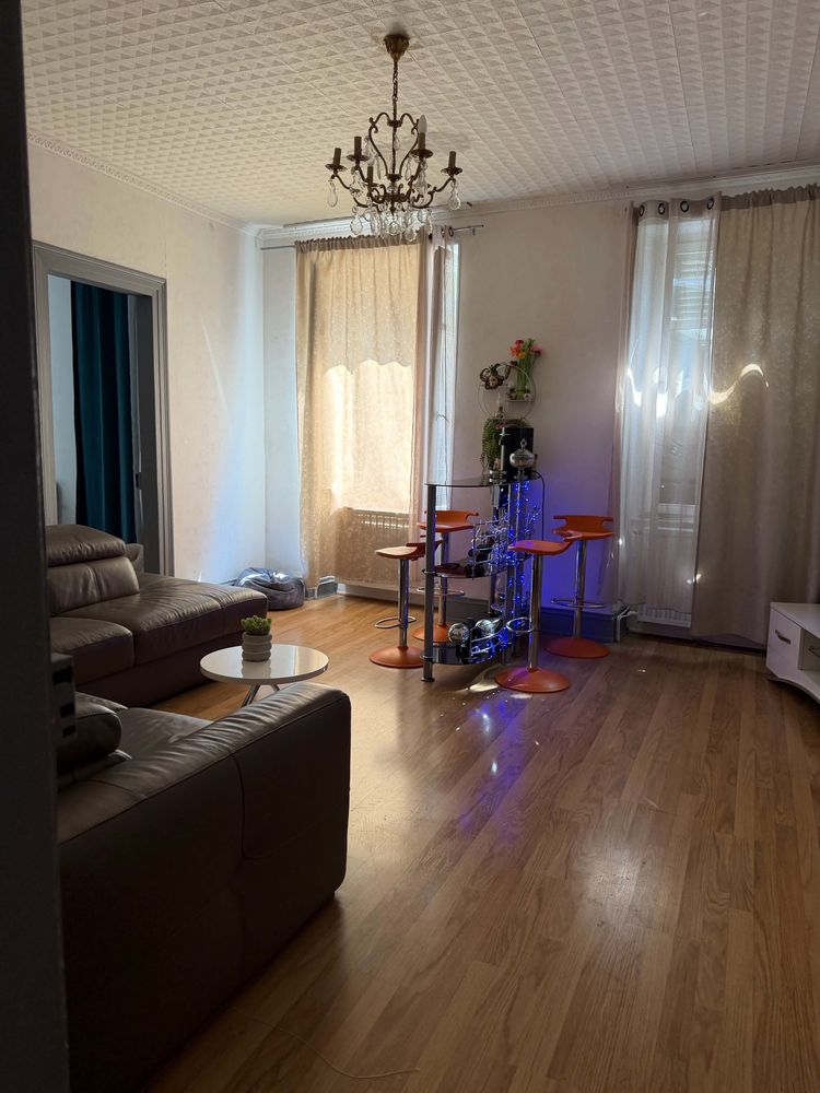 Appartement 5 pieces.105M2.