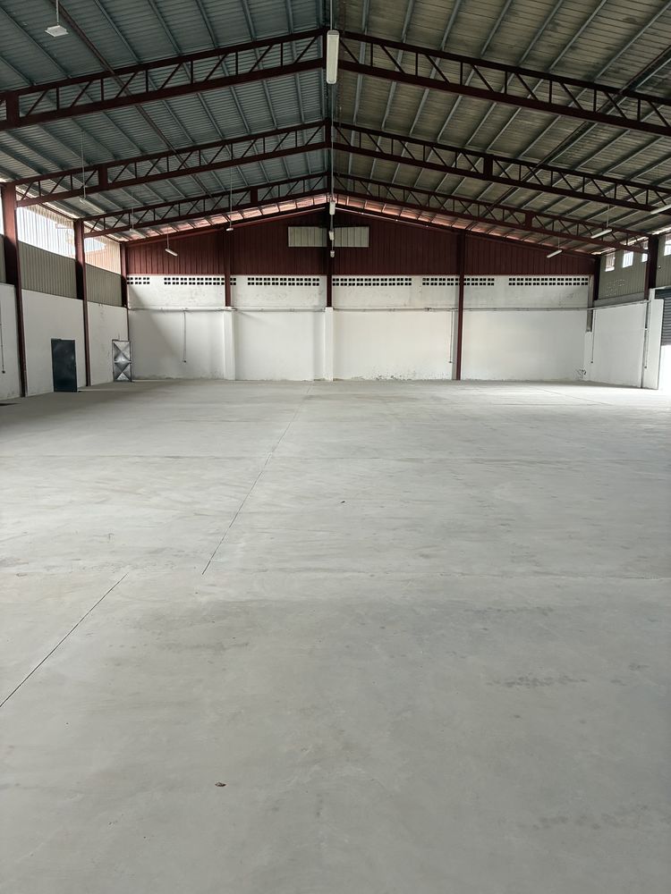 HANGER Z.I COLLERY Cayenne