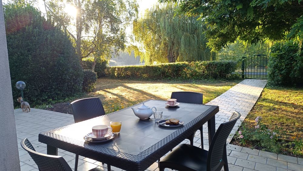 MAISON CLIMATISEE DANS LE MARAIS POITEVIN