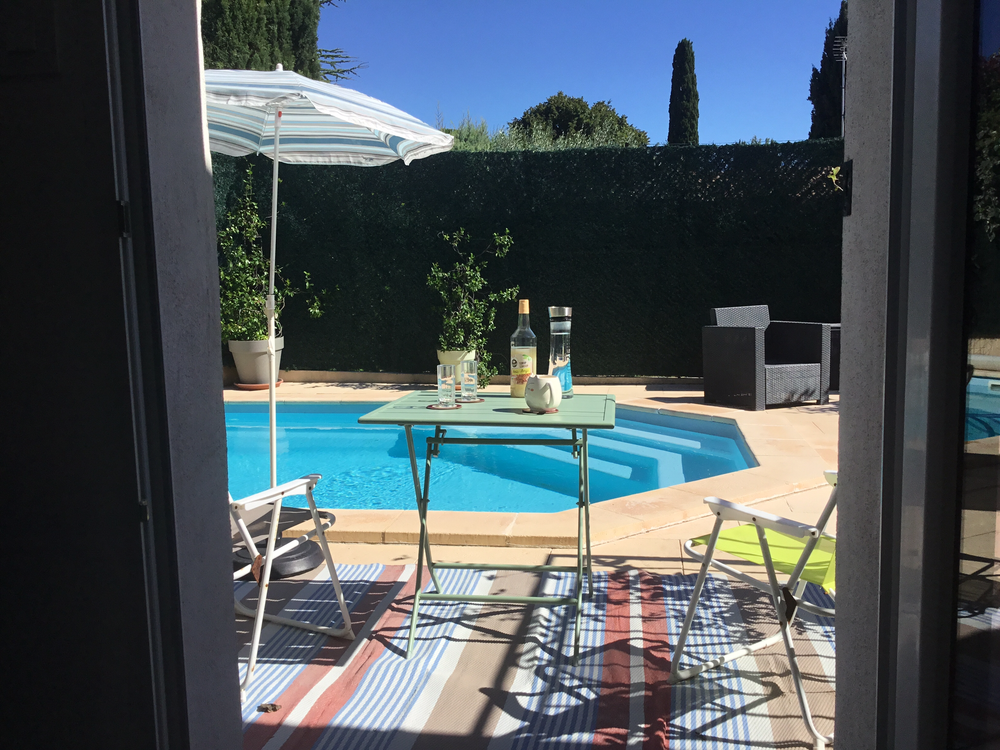 Maison 115 m2 calme absolu, tout confort, piscine.