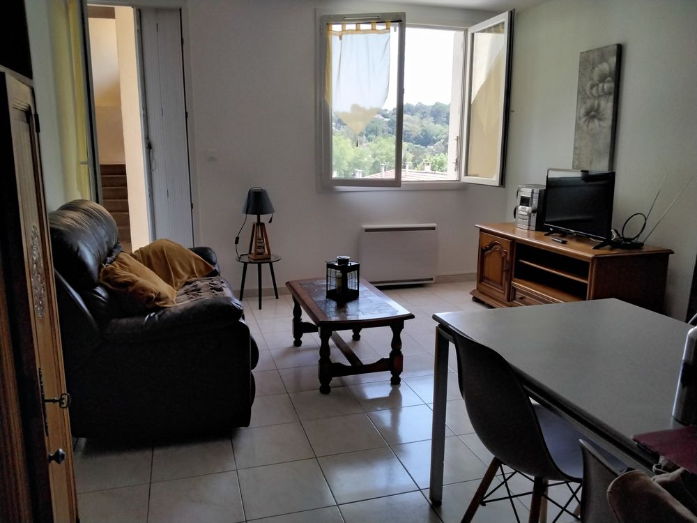Appartement F3 meublé, lumineux