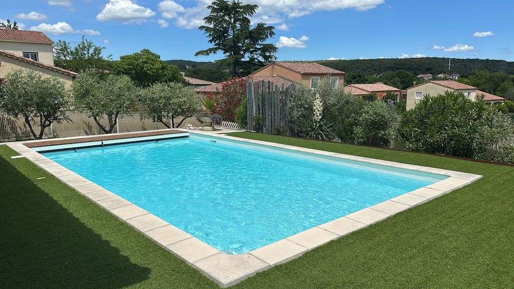 Maison plein pied avec piscine