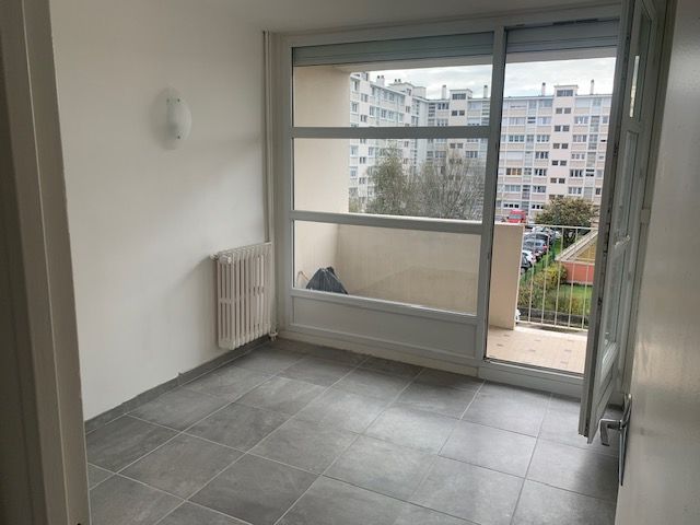 Appartement 3 pièces+cuisine