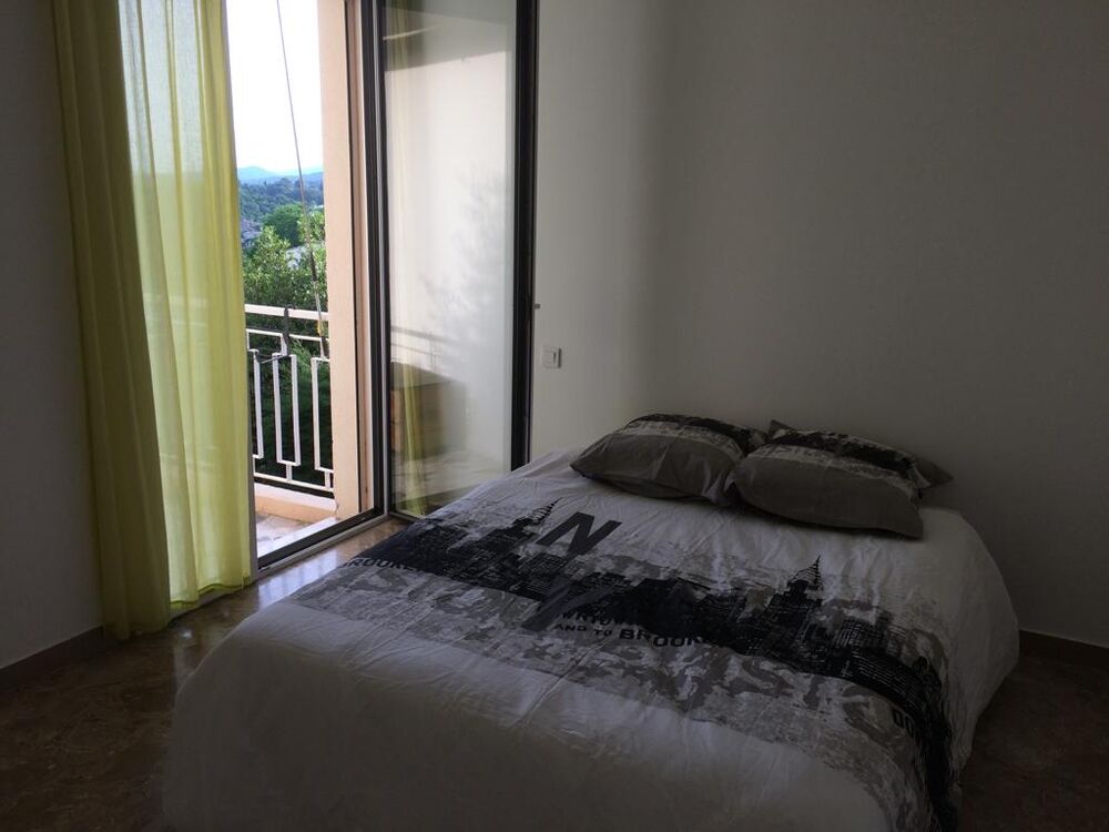 Appartement 2 pièces 1 etage Vence