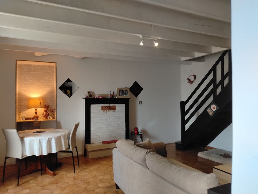Maison avec beau potentiel Verruyes