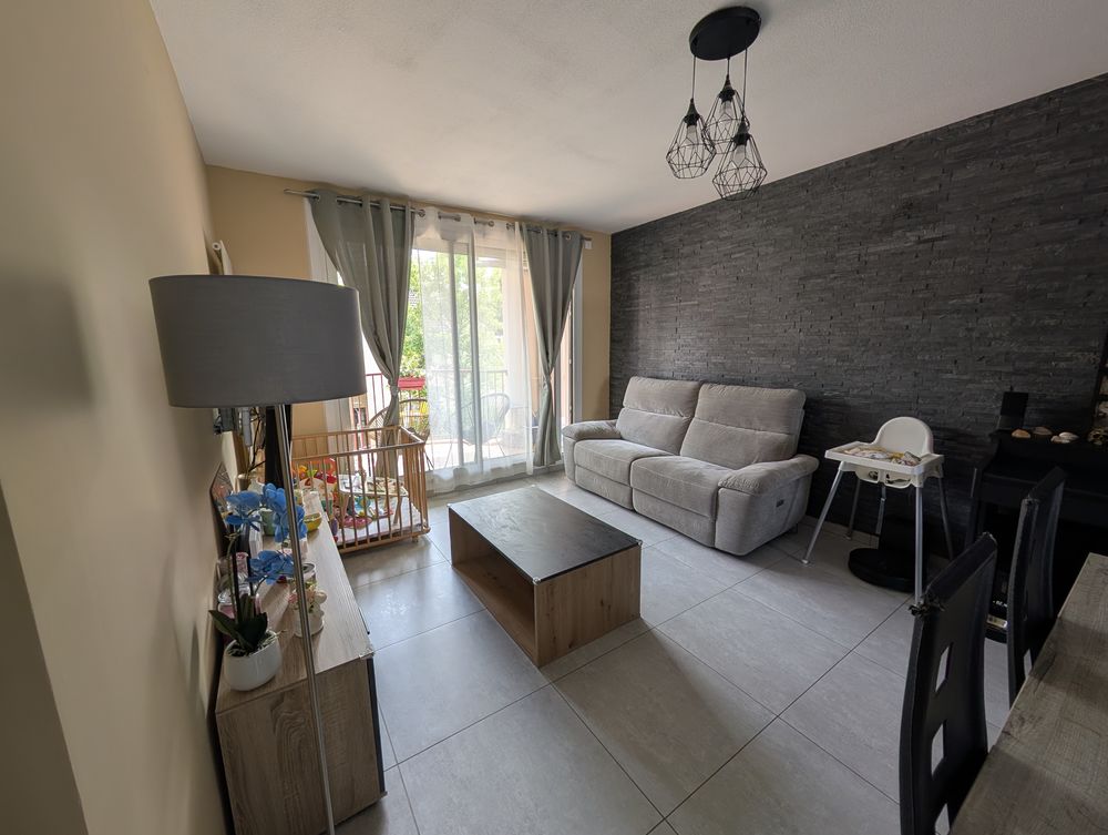 T4 lumineux de 75 m² avec garage et balcon ? Chambéry