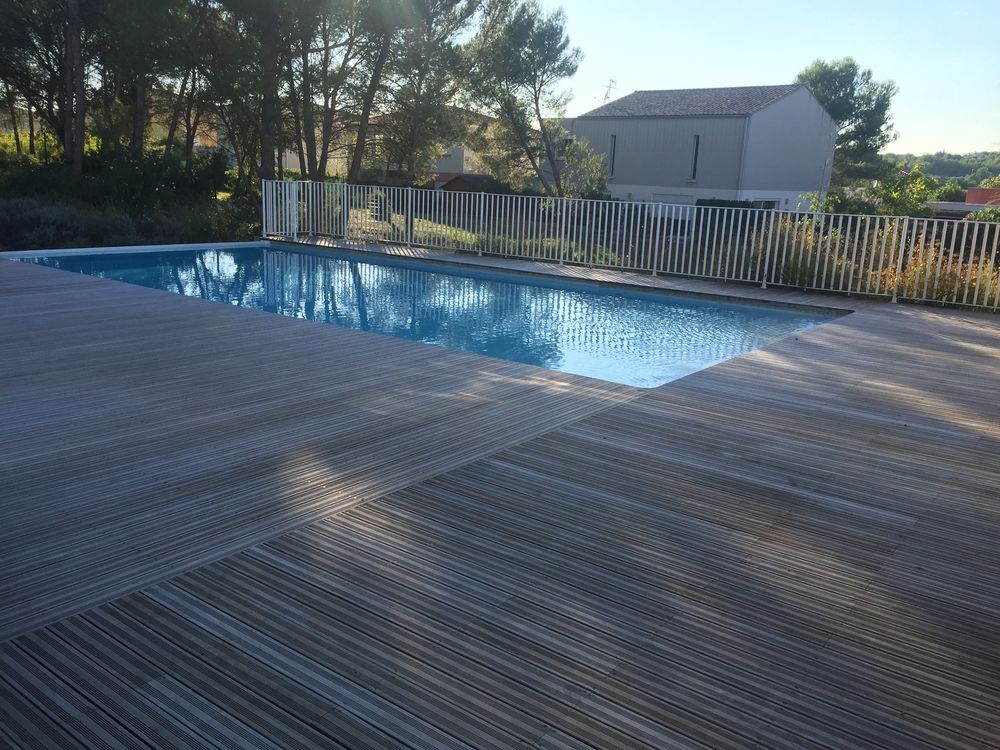 T2 Traversant avec Loggia ouverte, Box et Piscine