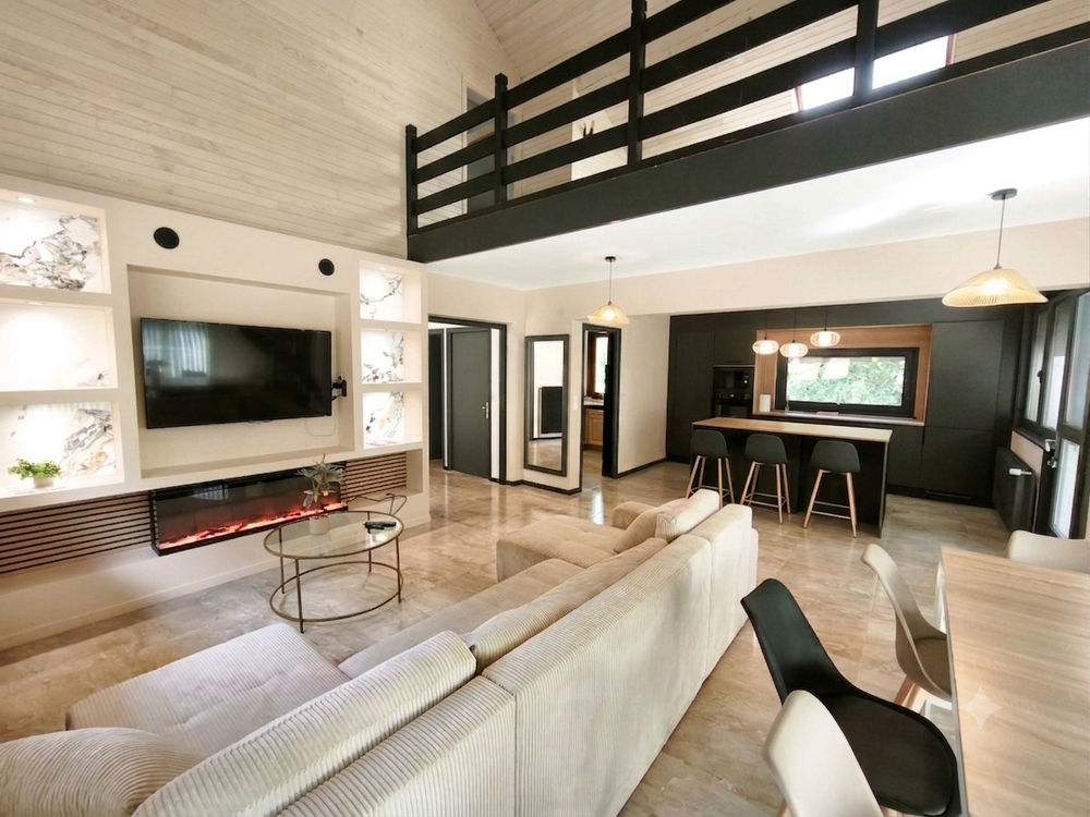 Grande maison sur le haut monthoux