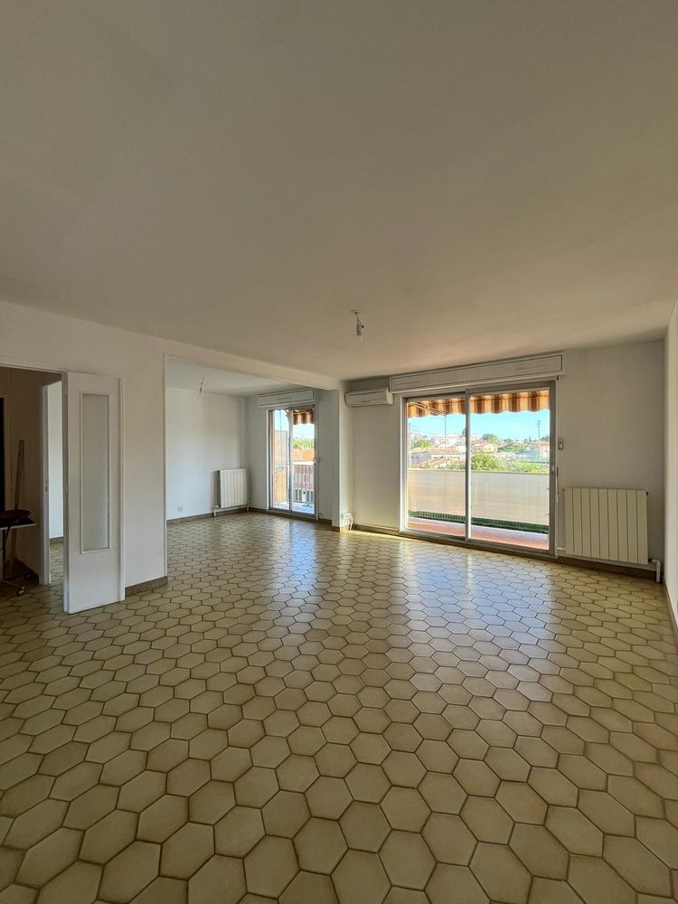 F4 a draguignan 90 m2