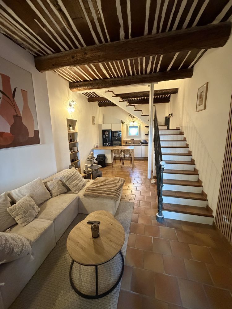 Maison de ville provençale entièrement rénové