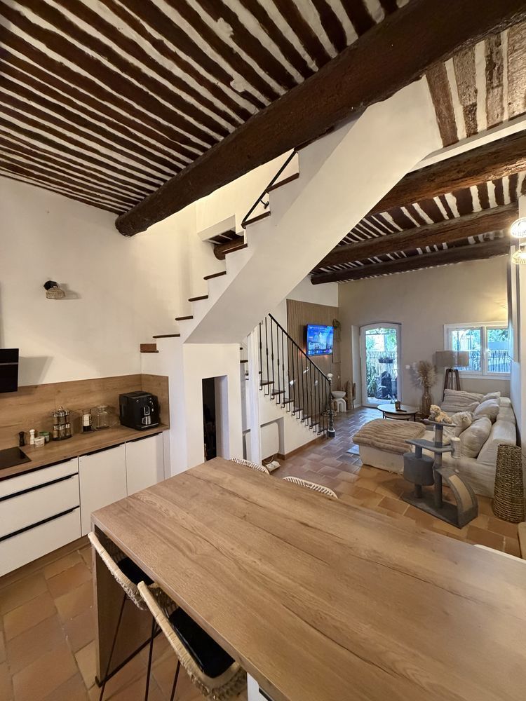 Maison de ville provençale entièrement rénové