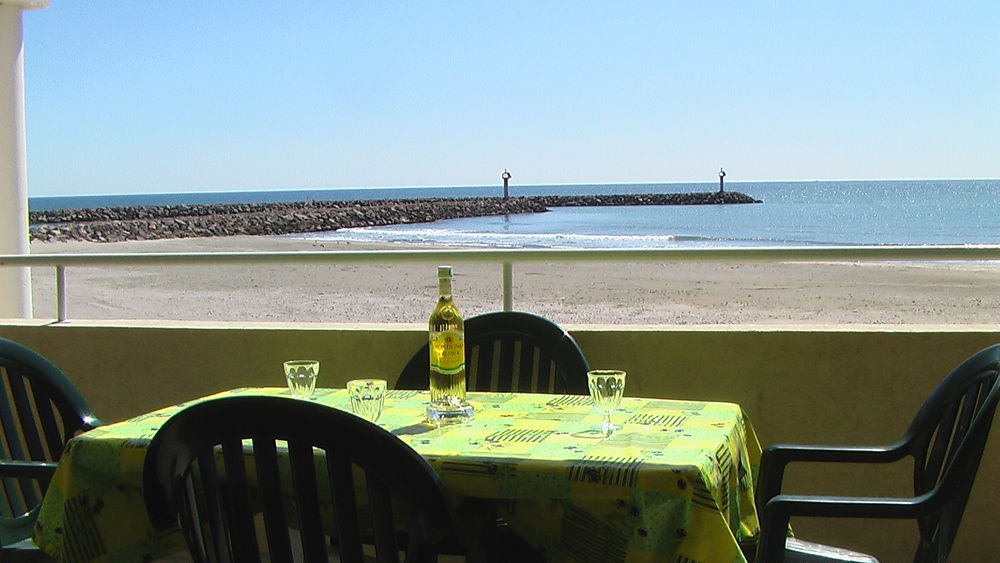 T3 NON MEUBLE VUE IMPRENABLE SUR LA MER