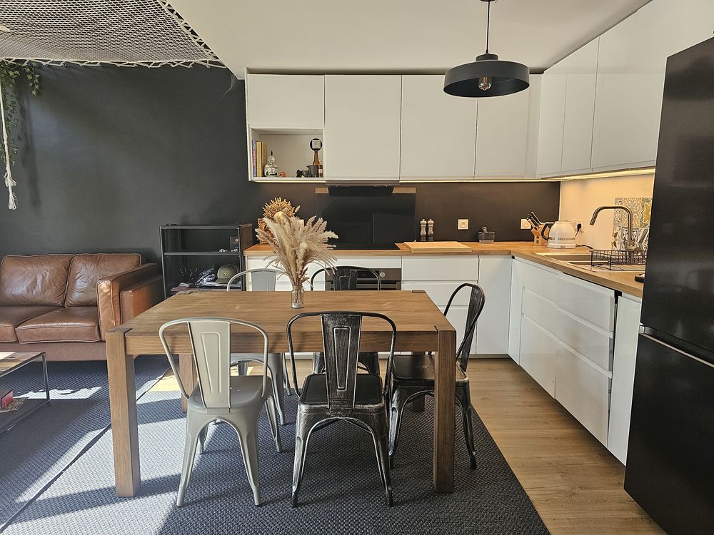 Duplex lumineux proche Charpennes et Tête D'Or