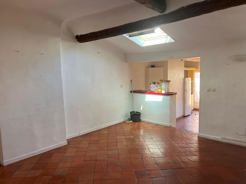 T5 103m2 + terrasse 15m2 en centre ville d'Aix