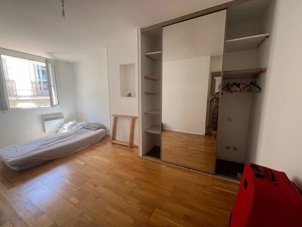 T5 103m2 + terrasse 15m2 en centre ville d'Aix