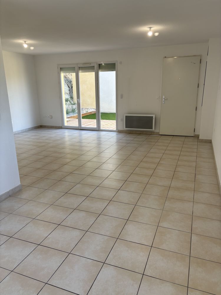 Villa T4 avec terrasse, jardin, garage et sous-sol