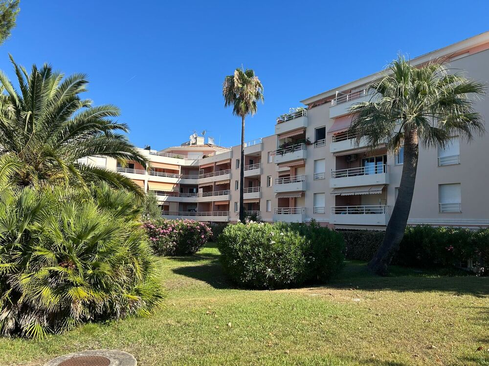 Villeneuve-Loubet Beau 2 pièces proche plage