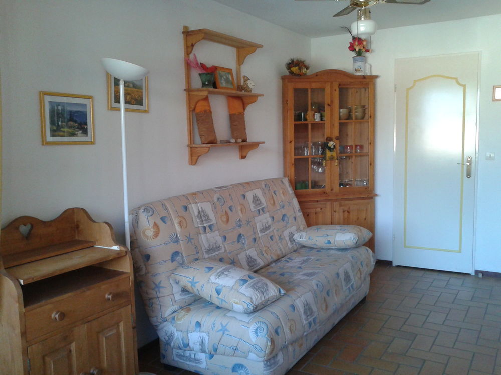 Tamaris,LA SEYNE /MER ,T2 , 1/2 etages , petite residence