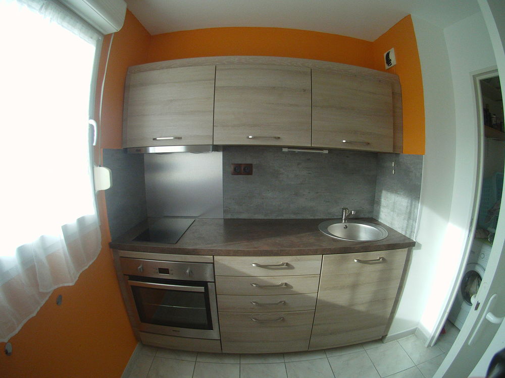 appartement T2 meublé , climatisé ,résidence sécurisée.