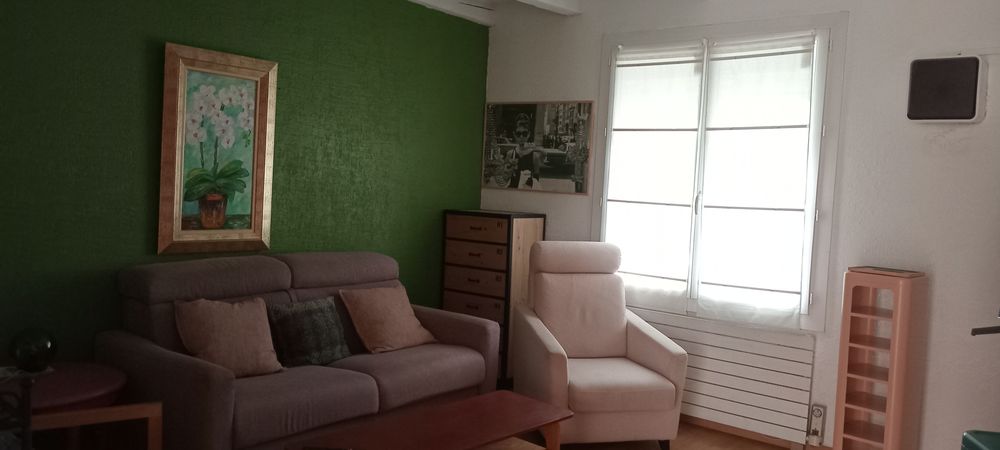 maison de ville st loup 105 m2avec cour 30 m2