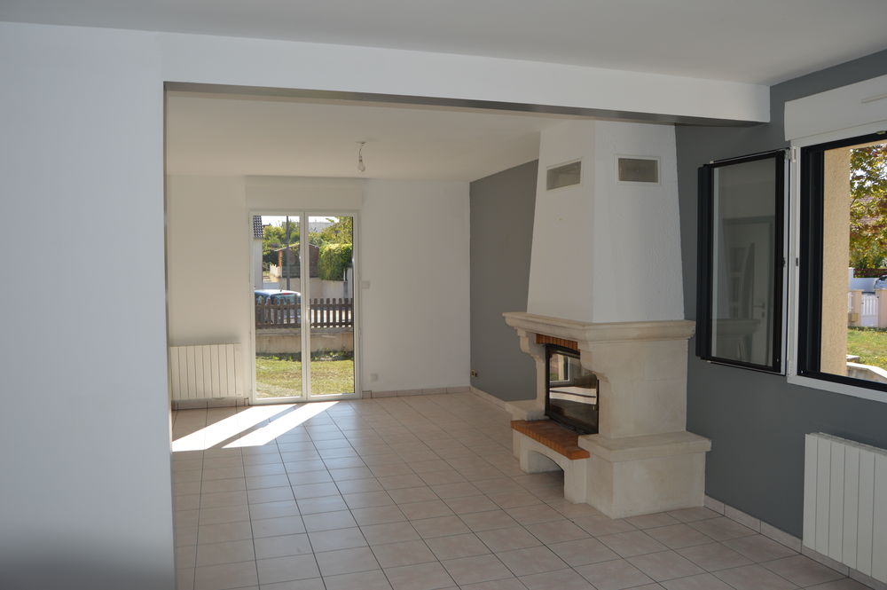 PAVILLON F6 DE 120M2, SOUS SOL 90M2 ET TERRAIN 600 m2