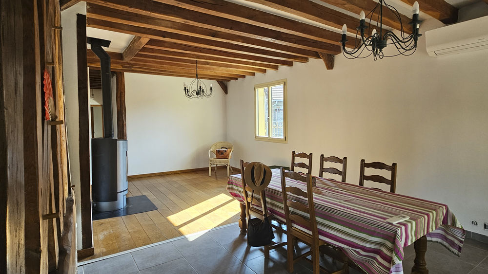 Grange rénovée à Courteranges 10270