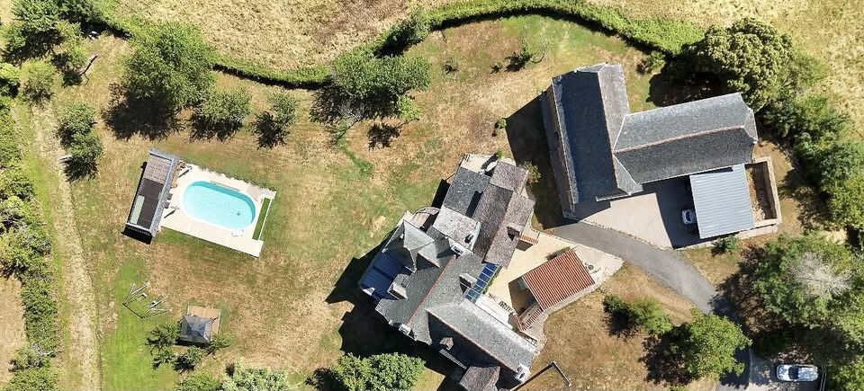 Propriété de caractère du XIXe avec piscine, grange...