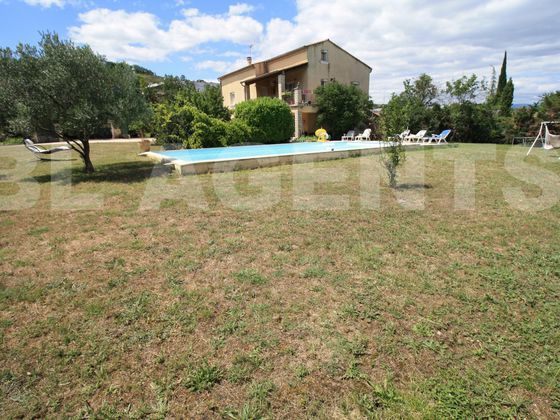 Bien rare sur le secteur villa 7 chambres sur 2000 m² clo