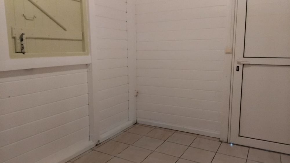 APPARTEMENT 2 CHAMBRES A CAPESTERRE BELLE EAU C.C