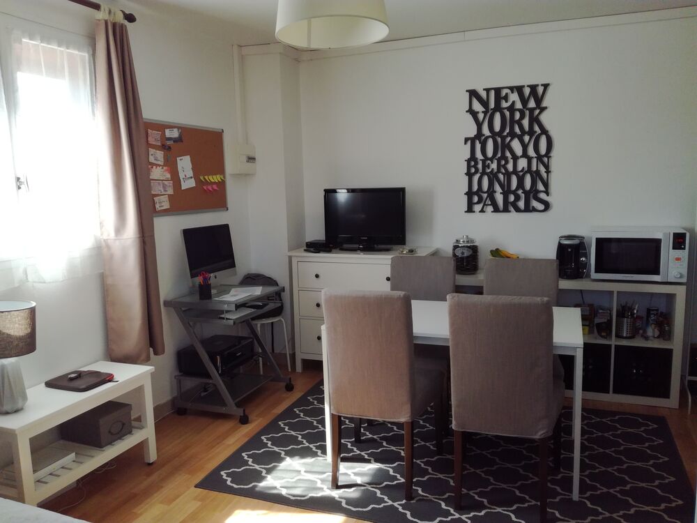 STUDIO 29 m2 à REIMS .A côté HÔPITAL Maison Blanche .CHU.FA