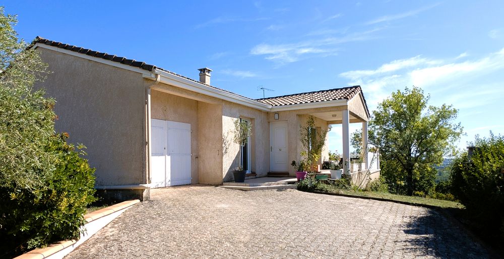 SUPERBE VILLA DE PLAIN PIED AVEC MAGNIFIQUE VUE