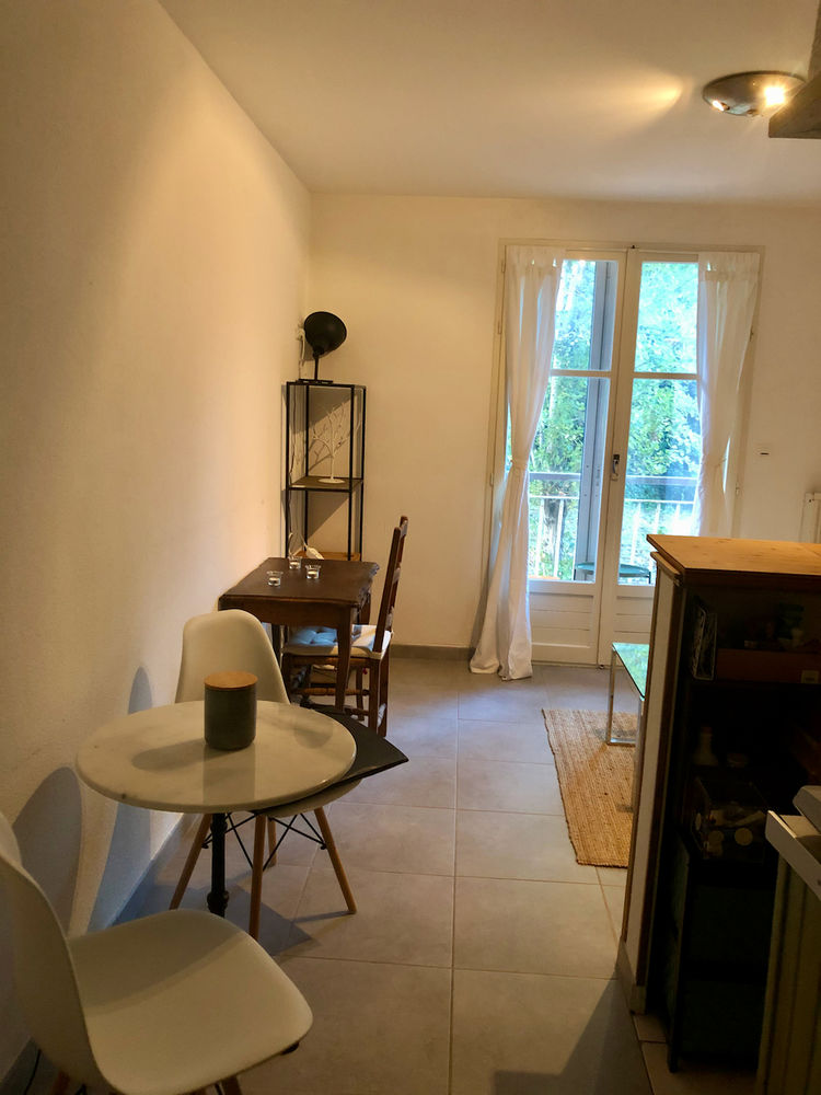 T1 meublé 20m2 avec loggia et place de parking