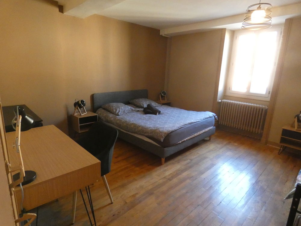 APPARTEMENT DE 79 M2 AVEC TERRASSE 80 M2