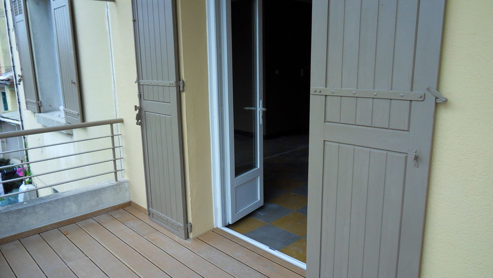 Confortable P3 rénové + garage fermé au calme d'une impasse