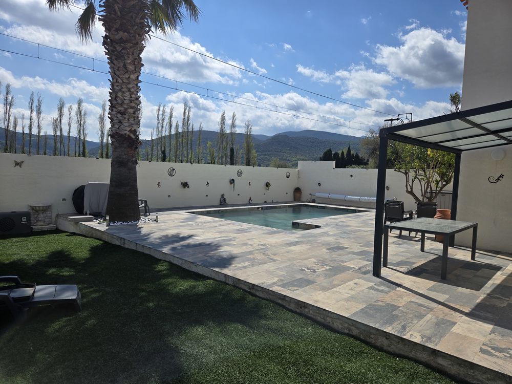 Villa 3 faces de 140 m² avec piscine à Ille-sur-têt