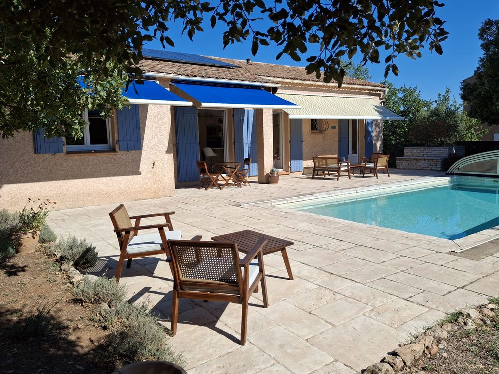 Charmante villa de plain-pied avec piscine