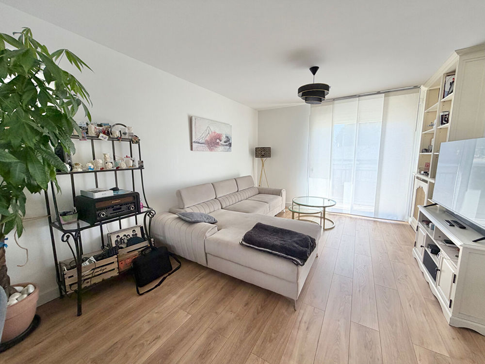 MAISON - 101 M2 - 4 chambres - Sous-sol 85 m2 PONTS DE CE