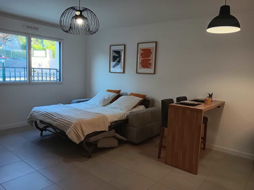 Studio meublé neuf de standing 30 m² €¢ Parking €¢