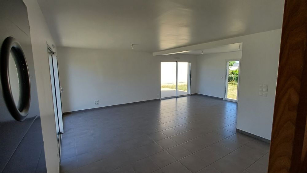 Maison récente 2016 129m² 5 chambres - garage - terrain clos