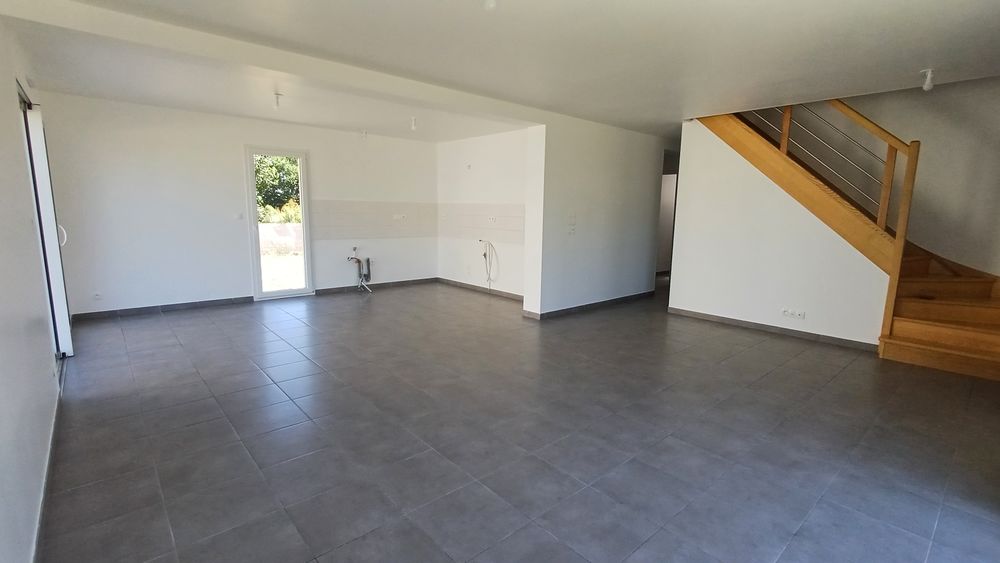Maison récente 2016 129m² 5 chambres - garage - terrain clos