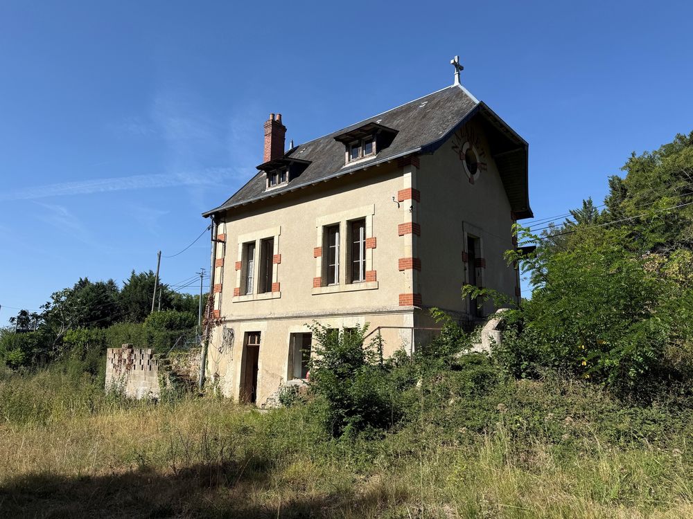 Maison de caractère à rénover avec parc arboré ? Pellevoisin