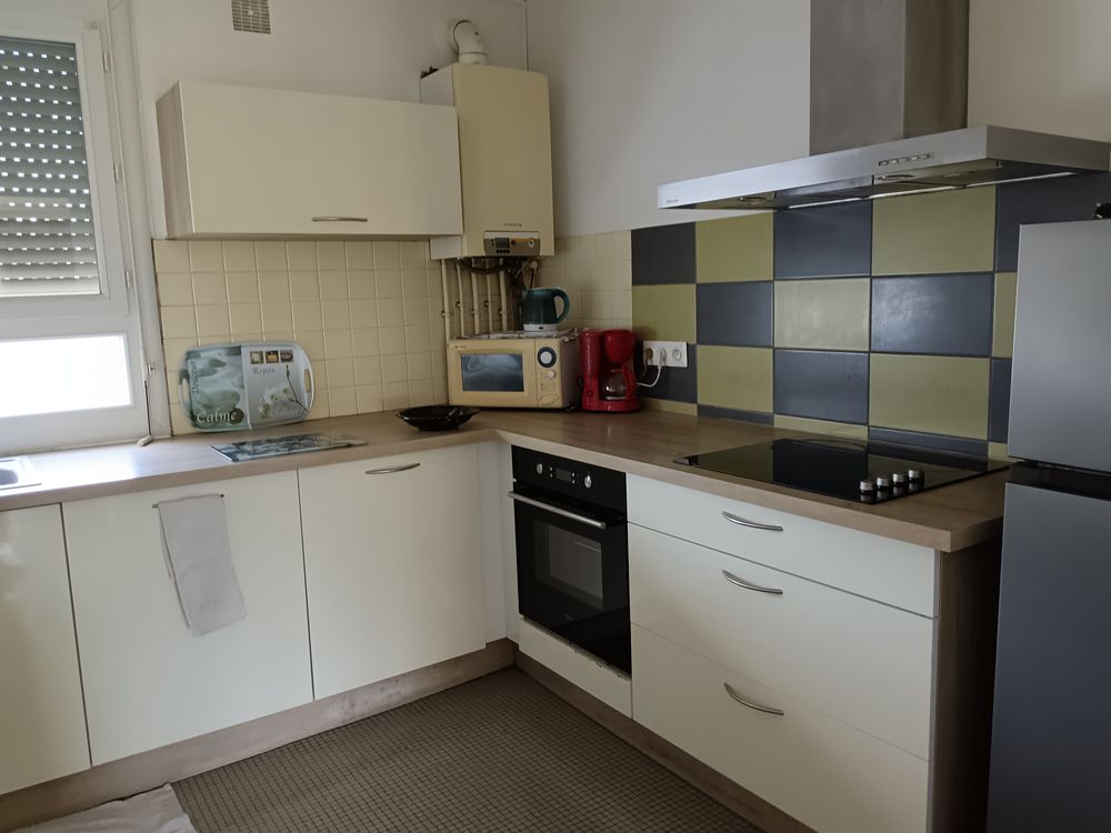 Bel appartement refait à neuf, lumineux et calme.