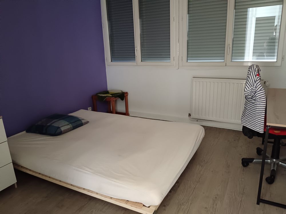 Bel appartement refait à neuf, lumineux et calme.