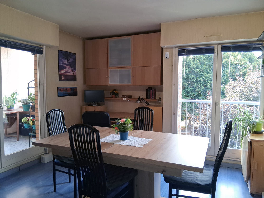 Appartement 4 pièces de 86 m² à Taverny / Limite Beauchamp a