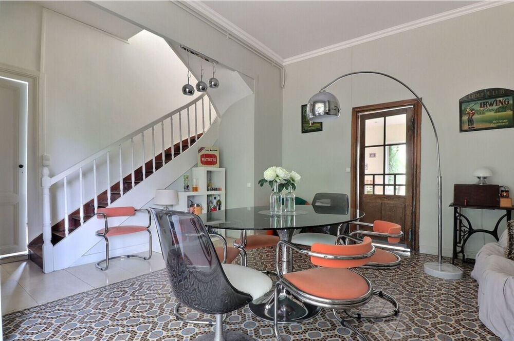 Maison 160m2, Terrain 1 028m2, 4 chambres, piscine