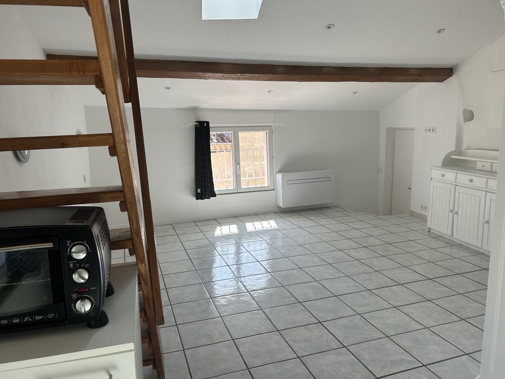 studio de 30 m2 3 ieme étage à Bargemon