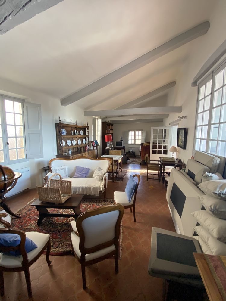 Maison de village de 136 m2 + Terrasse et cave de 60 m2